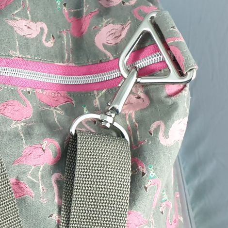 CARIS Nähwerkstatt - personalisierte Sporttasche oder Reisetasche Flamingo